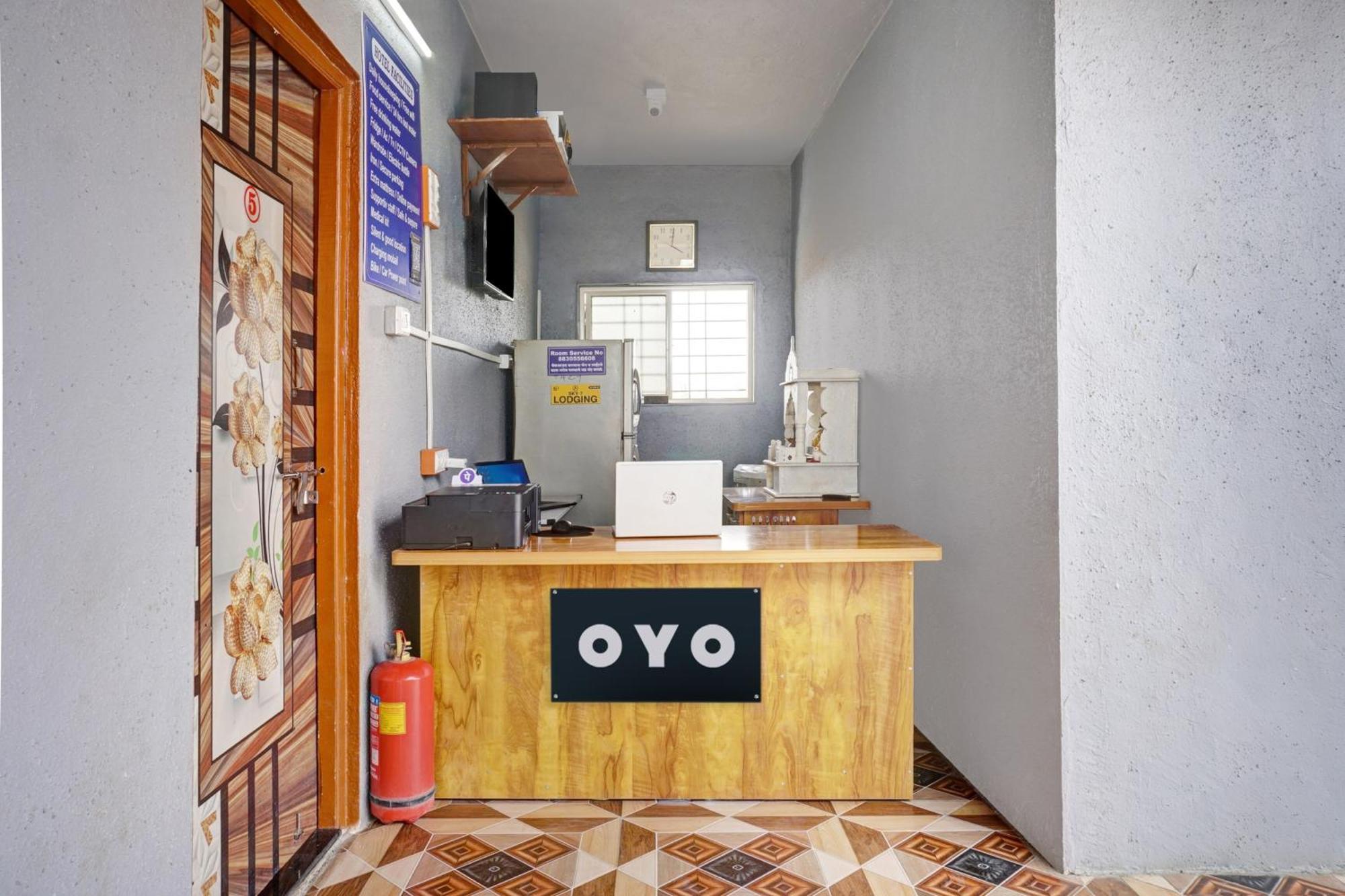 Hotel O Sky 7 Lodge Pimpalwandi Zewnętrze zdjęcie