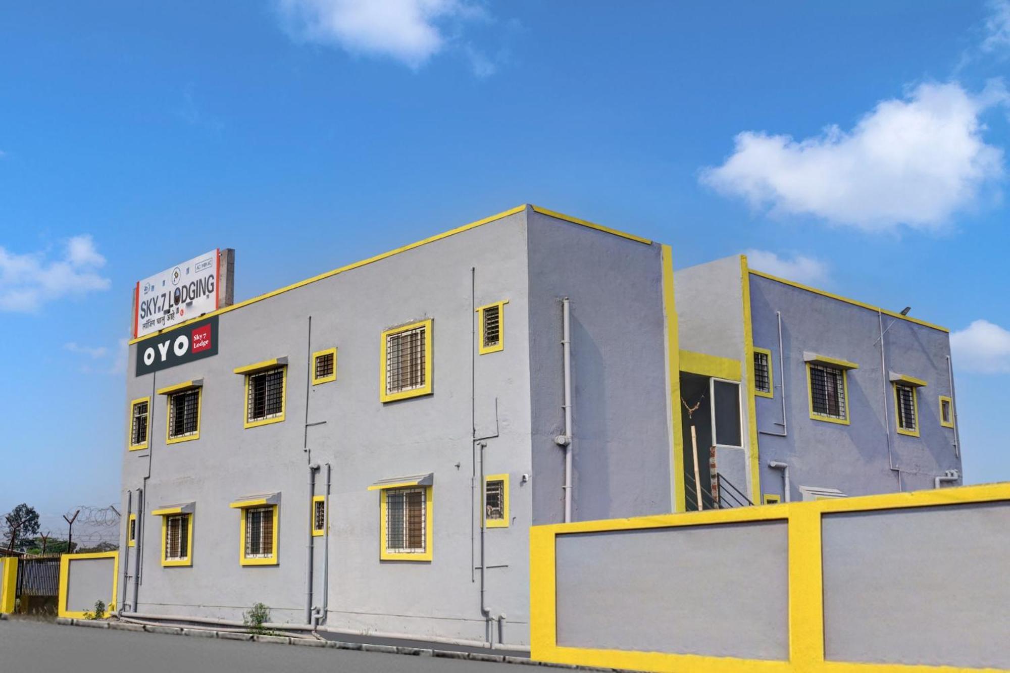 Hotel O Sky 7 Lodge Pimpalwandi Zewnętrze zdjęcie