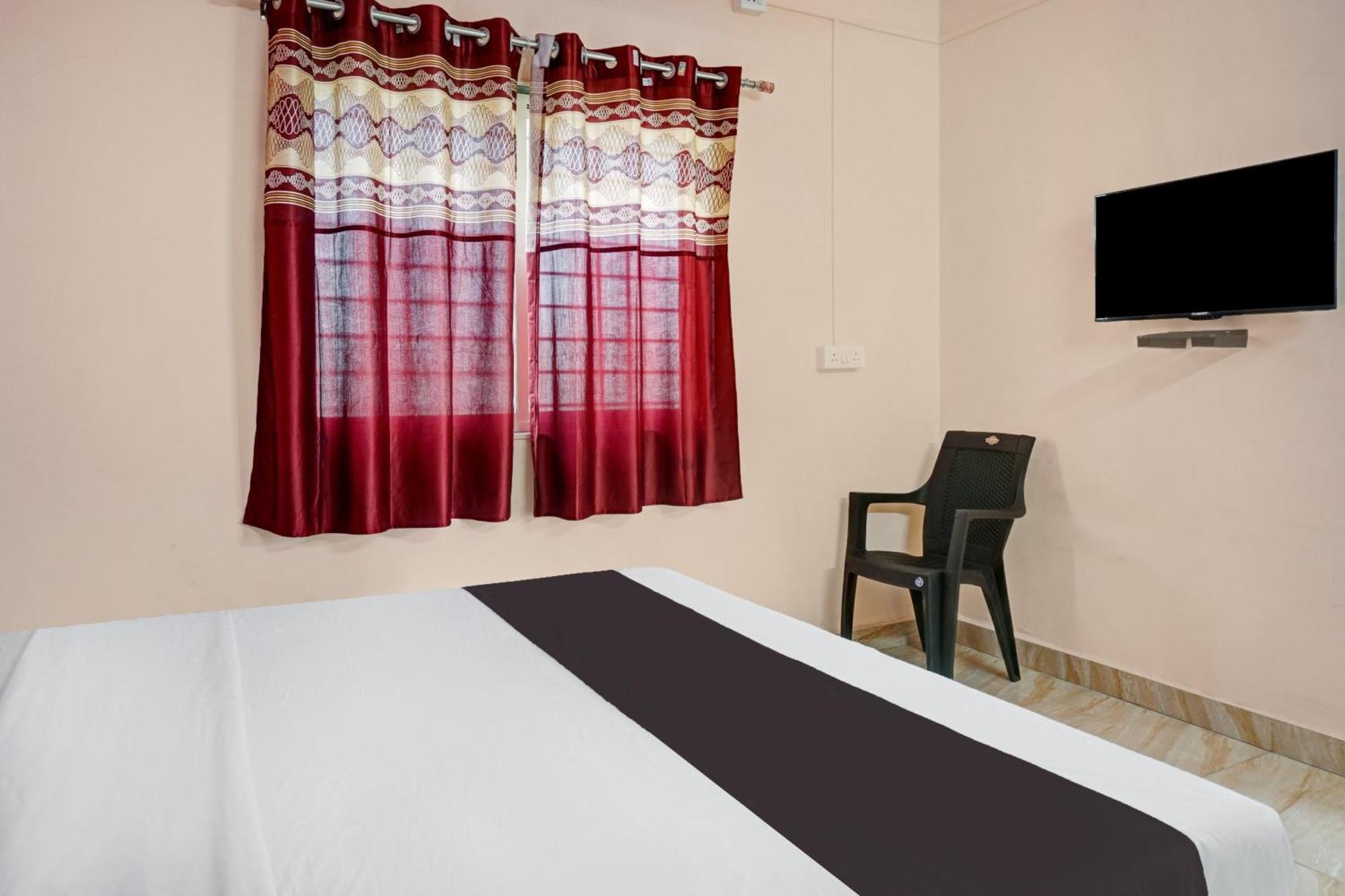 Hotel O Sky 7 Lodge Pimpalwandi Zewnętrze zdjęcie