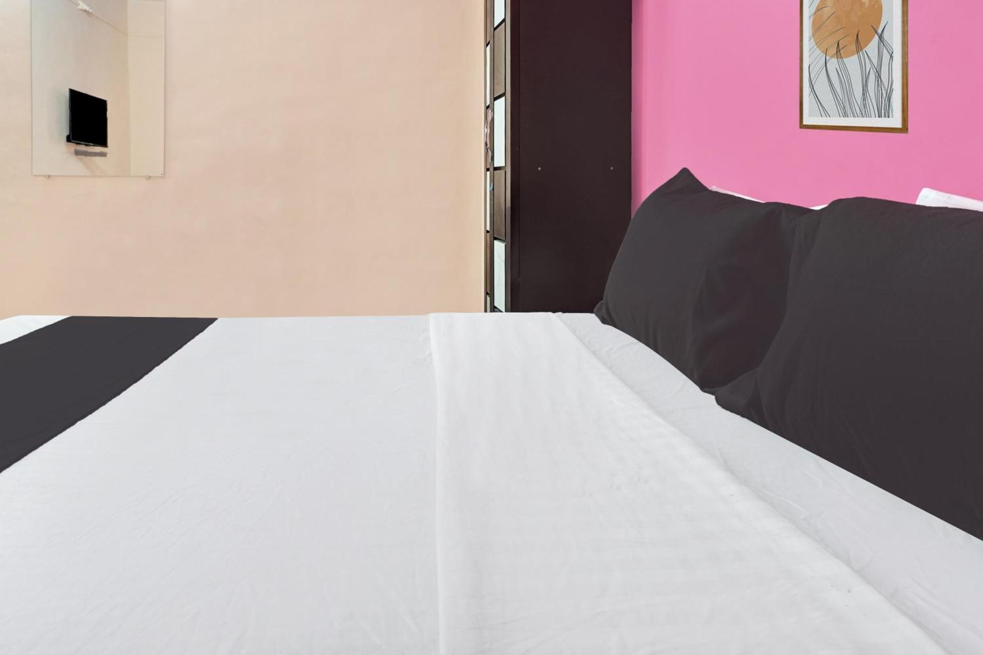 Hotel O Sky 7 Lodge Pimpalwandi Zewnętrze zdjęcie